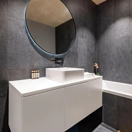 Apartment La Ruinette - Modern 2 Bed, Close To The Lift *